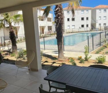 Bravone Apartamento | BRAVONE 135- T4- Piscine en résidence- pieds dans l'eau- clim-wifi