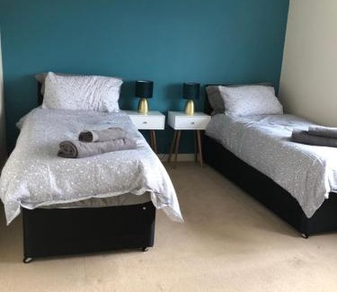 Wolverhampton Casa | Bray House - Perfect for Large Groups