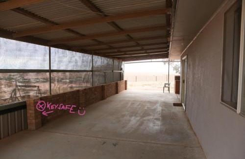 Coober Pedy Casa | Breakaway Views 374 ALP ST