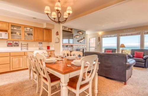 Neskowin Casa | Breakers Beach House 5 - Meredith Lodging