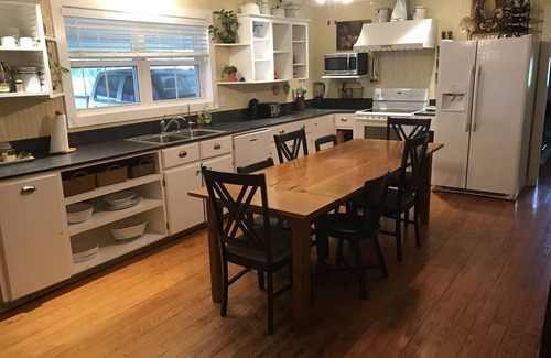 Milton Cabaña | Quiet Setting only 4 minutes from Town and Youngsville Sportsplex