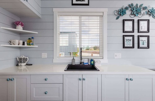 Apple Valley Apartamento | Breakfast at Tiffany's