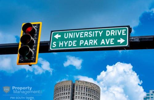 Hyde Park Apartamento | Breakfast Club - U of Tampa Flat in N Hyde Park