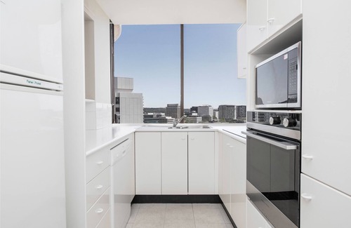 City West Apartamento | BreakFree Capital Tower