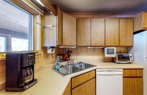 Greenville Junction Casa | Breakwater Lodge