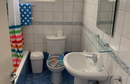 Pissouri Casa | Breath-taking sunrise &sea view, close to amenities ,Great for couples & family.