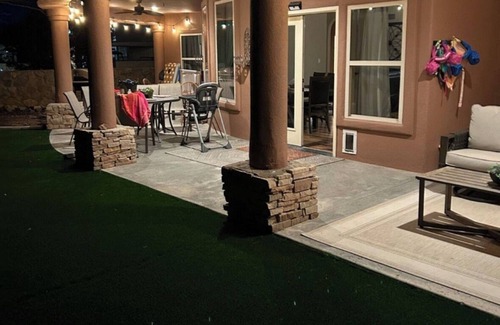 Las Cruces Casa | Breathe Taking Mountain View: Pool, Hot Tub, Arcade Room & Amazing Views!