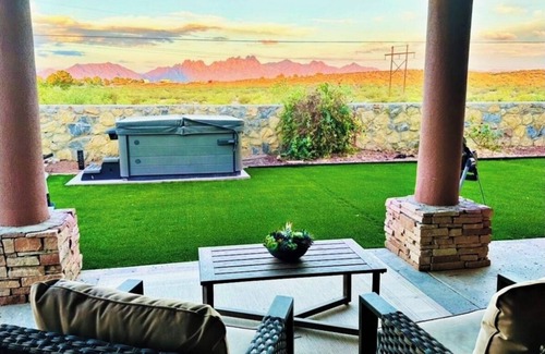 Las Cruces Casa | Breathe Taking Mountain View: Pool, Hot Tub, Arcade Room & Amazing Views!