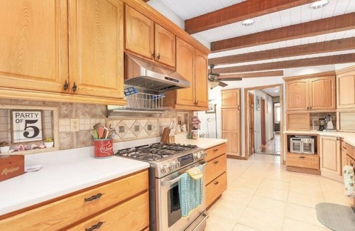 Camden Casa | Breathe taking views & sleeps 14 at our Lake house at Beaverdam TN River KY Lake