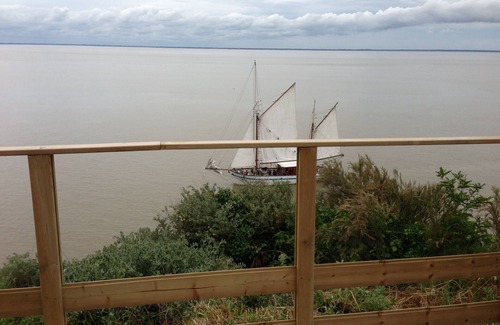 Meschers-sur-Gironde Apartamento | Impresionante casa con vista al mar con terraza tranquila