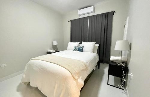 Parque Apartamento | Breathtaking 3-Br Beachside Apt