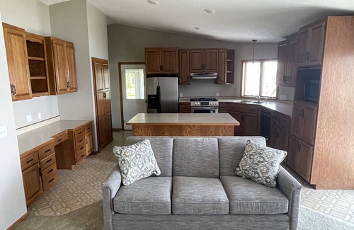 Alexandria Casa | Breathtaking! 4BR/3BA Cabin - 30ft from lakeshore on Alexandria Chain of Lakes