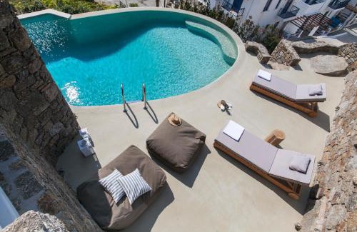 Platis Gialos Villa | Breathtaking 6 Bed in Platis Gialos