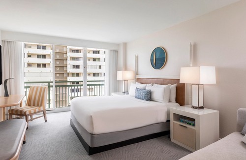 Singer Island Hotel | Breathtaking Beachfront Retreat w/ Outdoor Pool, Pets Allowed