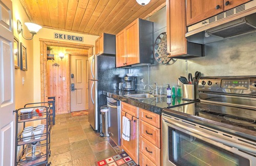 Bend Condominio | Breathtaking Bend Condo w/Resort Amenities!