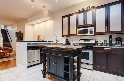 Canandaigua Apartamento | Breathtaking large Loft Apmt - Explore Downtown Canandaigua and Finger Lakes