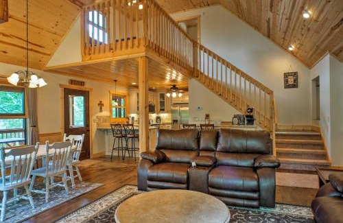 Murphy Casa | Breathtaking Murphy Cabin with Deck and Mountain Views