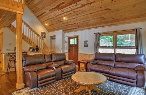 Murphy Casa | Breathtaking Murphy Cabin with Deck and Mountain Views