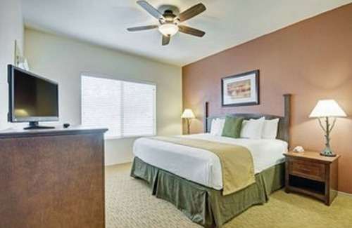 Ahwatukee Foothills Complejo | Impresionantes rocas rojas de Sedona!