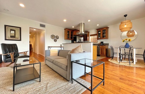Sunset Junction Apartamento | Breathtaking View in the Heart of Hip Silver Lake