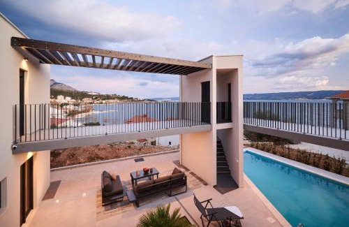 Dugi Rat Villa | Breathtaking view on the coast