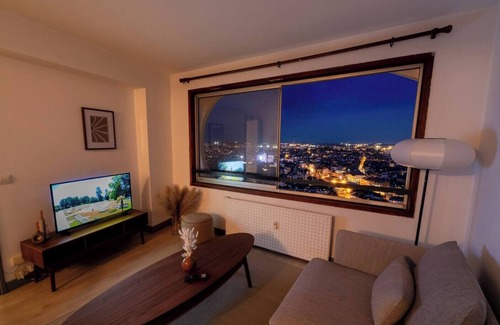 Bourg-l'Eveque Apartamento | Breathtaking view - Private garage