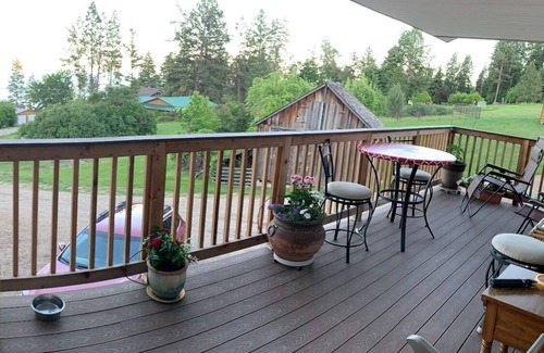 Somers Casa | Breathtaking views of Flathead Lake and the Rocky Mountains