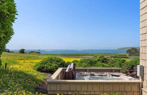 Bodega Bay Casa | Breathtaking Views of the Pacific Ocean Rooftop Balcony Gourmet Kitchen and Hot Tub overlooking Golf Course