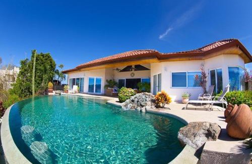 Potrero Villa | Breathtaking Views & Stunning Infinity Pool