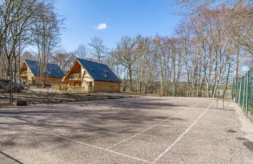 East Lewiston Apartamento | Breckland Lodge 1 with Hot Tub