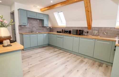 Llandrindod Wells Cabaña | BRECKNOCK CHEVIOT - THE SHEEPFOLD, pet friendly in Llandrindod Wells