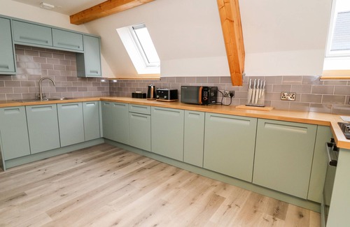 Llandrindod Wells Cabaña | BRECKNOCK CHEVIOT - THE SHEEPFOLD, pet friendly in Llandrindod Wells