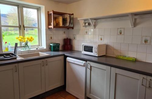 Llanfihangel Tal-y-llyn Casa | Brecon Beacons Lovely cottage with stunning views