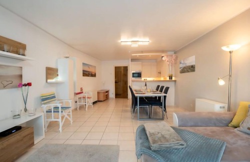Bredene Apartamento | Breduynia by Interhome