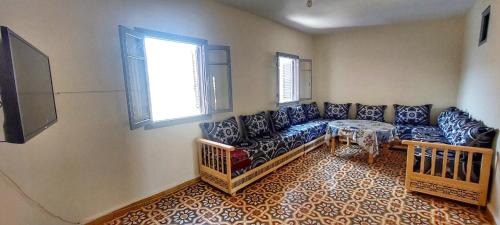 Al Hoceima Apartamento | Breeze apart - 2 facade & WiFi