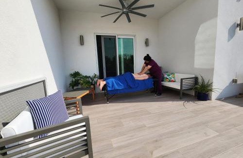 West Bay Casa | Breeze at Barkers