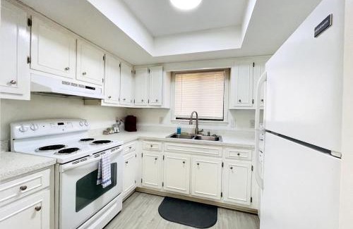 Crescent Beach Casa | Breeze away beach cottage North Myrtle Beach