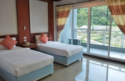 Khaem Son Hotel | Breeze Hill Hotel