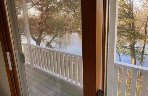 Wisconsin Dells Casa | Breezeway Bay: Waterfront Full House