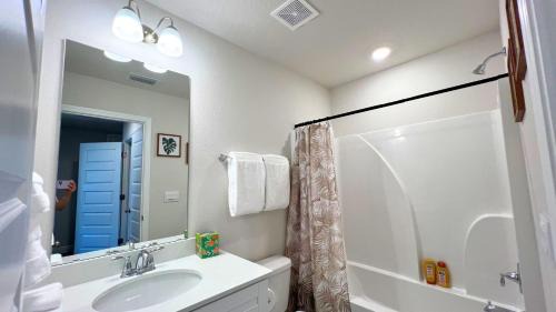 Gulf Breeze Casa | Breezy Base