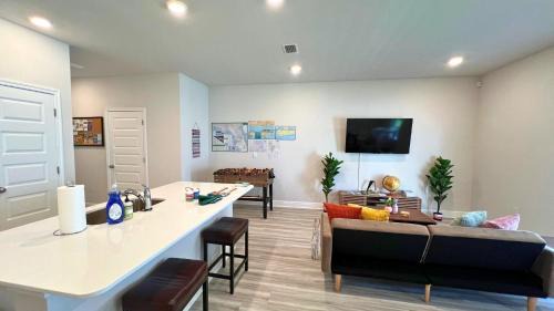 Gulf Breeze Casa | Breezy Base