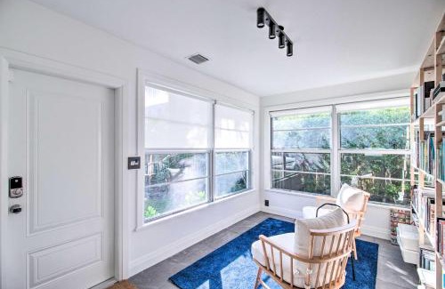 Old Northwood Casa | Breezy Coastal Retreat with Yard, 3 Mi to Palm Beach