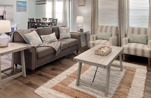 Rockport Casa | Breezy Cottage