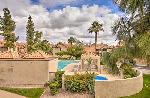 Mesa Apartamento | Breezy Mesa Condo with Community Pool and Hot Tub!