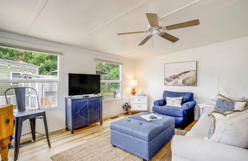 Ocean Pines Casa | Breezy Ocean Pines Cottage with Patio and Pool Access!