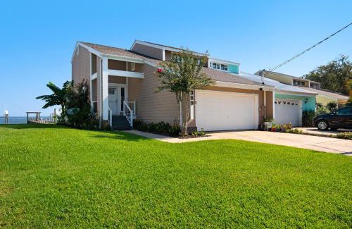 Gulf Breeze Casa | Breezy on the Bay