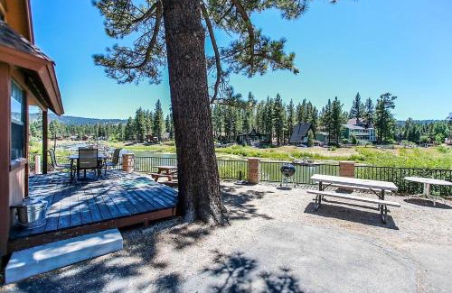 Big Bear Lake Casa | Breezy One-112 by Big Bear Vacations