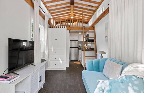 Sylva Casa | Breezy | Tiny House on the Magical Tuck River
