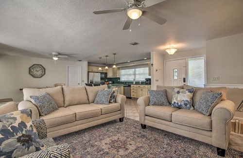 Singer Island Casa | Breezy Updated Home - Walk to Beach and Restaurants!