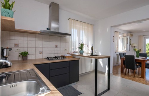 Rogocana Villa | Breg Ivanovci - Three Bedroom Villa with Swimming Pool